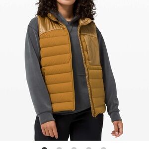 Lululemon Athletica navigation stretch Down Vest spiced brown 10